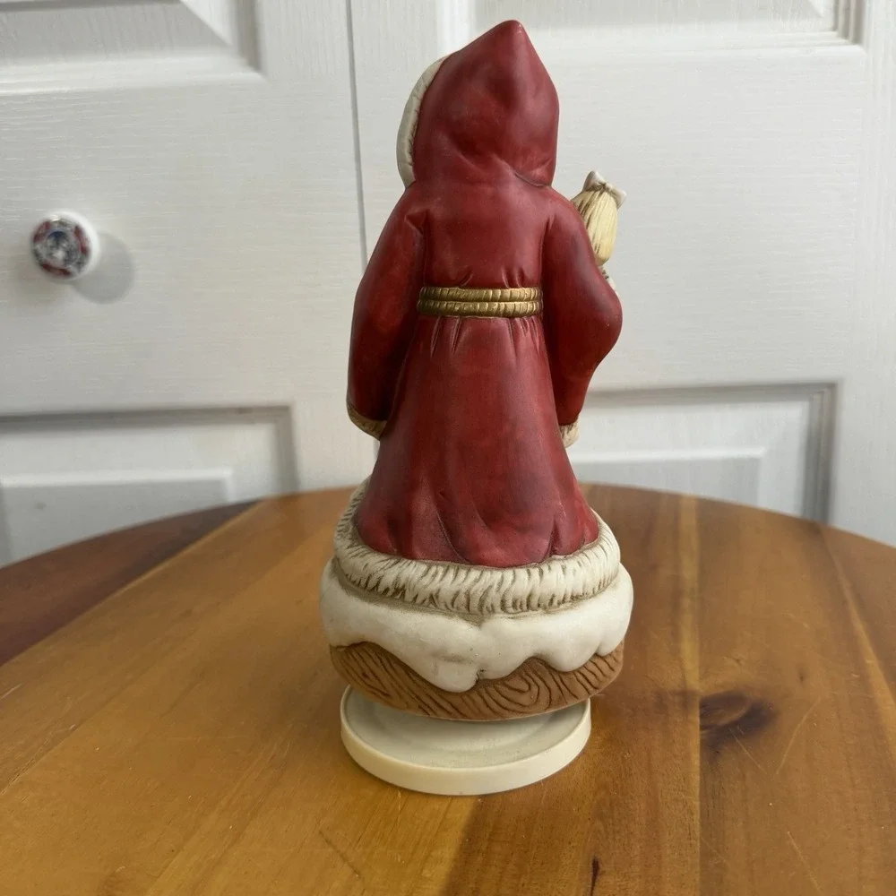 Vintage Porcelain‎ 1991 Santa Doll Music Box Cottage Christmas Decor Collectible